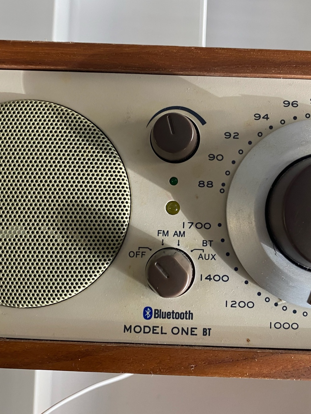 Tivoli Model One BT Retro Radio in Wood and Cream